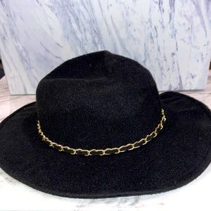 NEW Four buttons black gold chain wide brim fedora hat